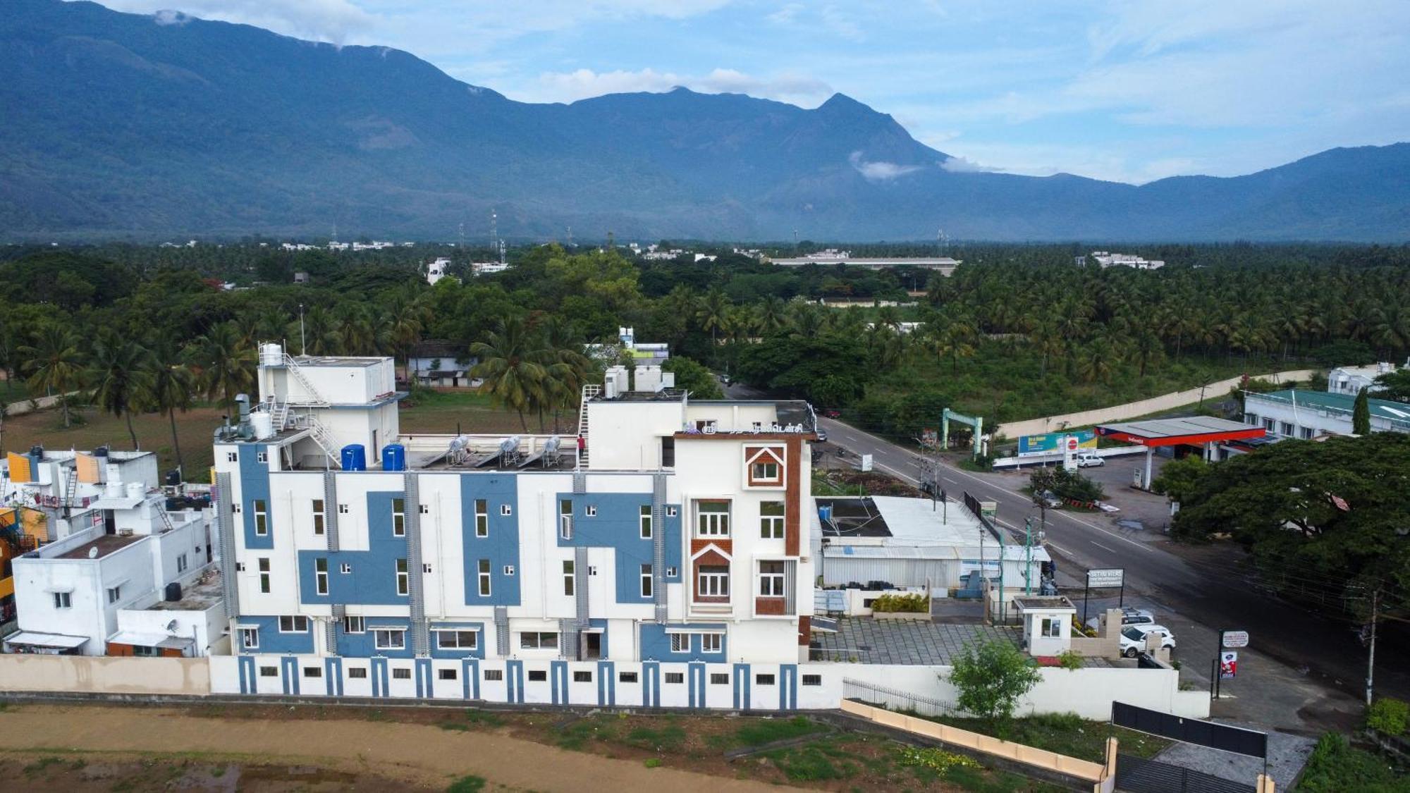 Sree Bharat Residency Hotel Alandurai Exterior photo